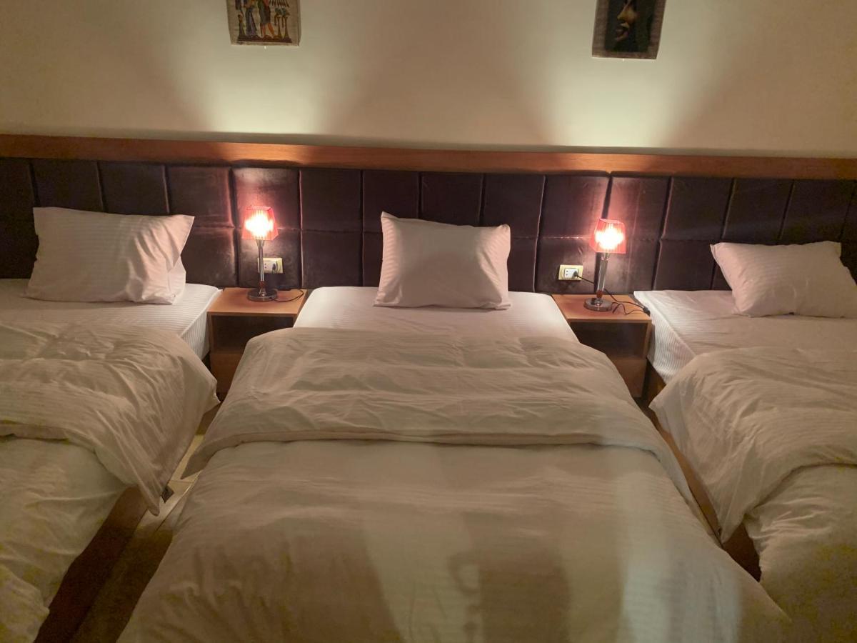 Draz Pyramids View Bed & Breakfast Kafrat al Jabal Exterior foto