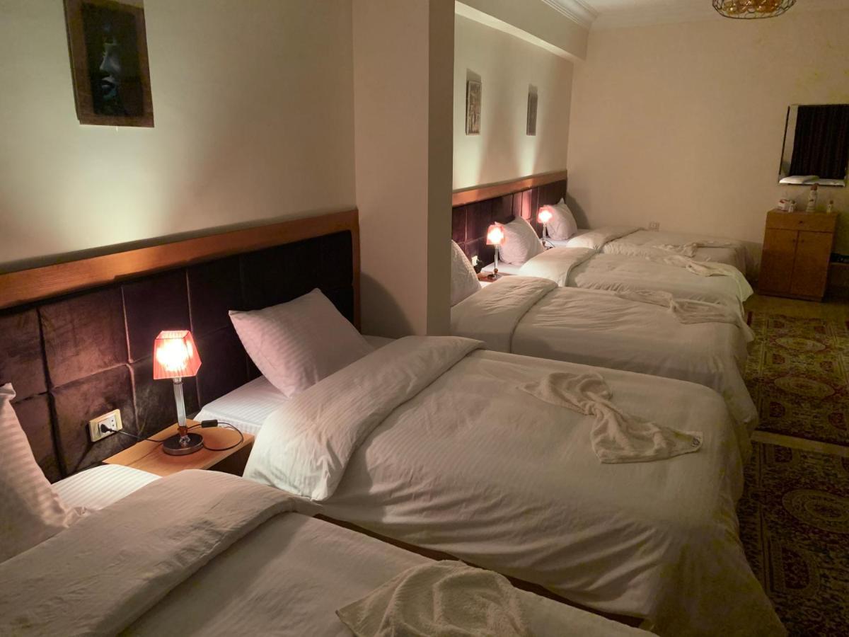 Draz Pyramids View Bed & Breakfast Kafrat al Jabal Exterior foto