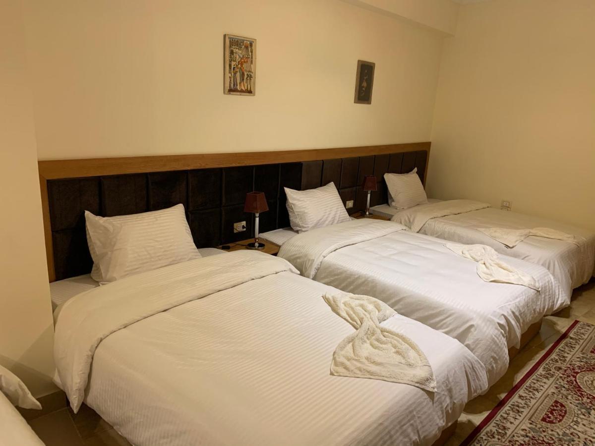 Draz Pyramids View Bed & Breakfast Kafrat al Jabal Exterior foto